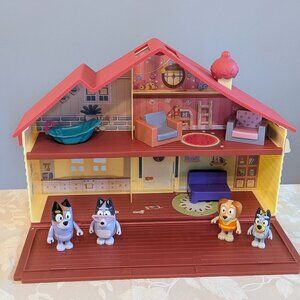 Bluey Family Home Playset 3 Extra Bluey Figures Cartoon Characters House Disney